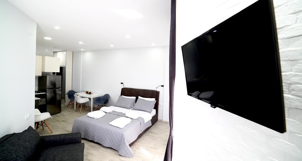 Queen Tamara Apartment Batumi Exterior photo